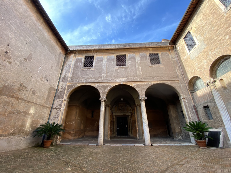 Basilica e Complesso dei Santi Quattro Coronati Basilica e Complesso dei Santi Quattro Coronati
