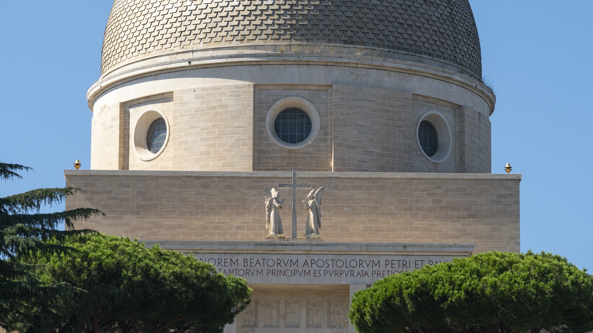 Chiesa SS. Pietro e Paolo all'EUR Chiesa SS. Pietro e Paolo all'EUR