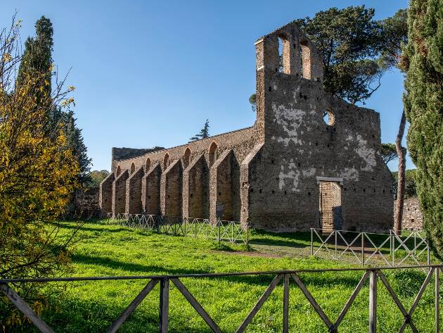 Chiesa di San Nicola - Castrum Caetani ph. Parco Archeologico dell'Appia Antica Official Facebook Chiesa di San Nicola - Castrum Caetani ph. Parco Archeologico dell'Appia Antica Official Facebook