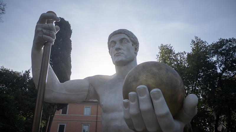 Statua colossale di Costantino Statua colossale di Costantino