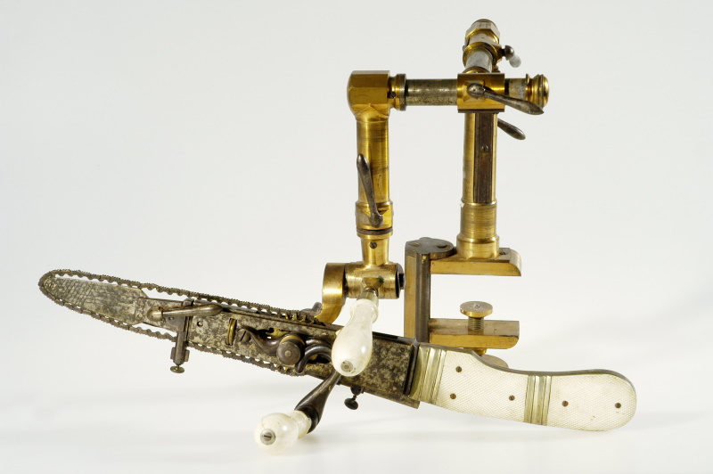 Osteotomo di HeinePrima sega a catena meccanica1830 Osteotomo di HeinePrima sega a catena meccanica1830