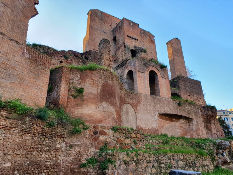 Piazza Vittorio Emanuele II Piazza Vittorio Emanuele II