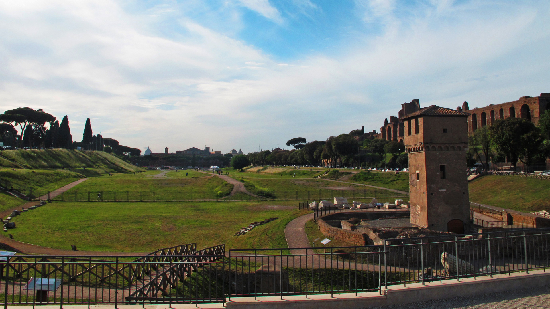 Torre della Moletta e Area Archeologica del Circo Massimo Torre della Moletta e Area Archeologica del Circo Massimo