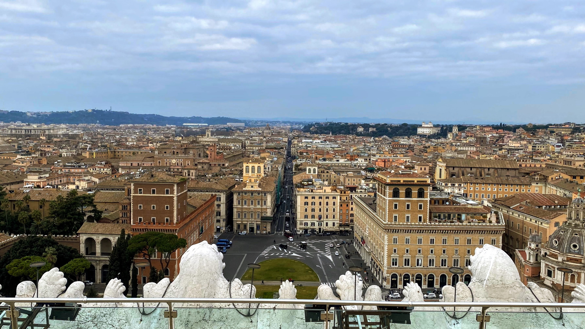 Via del Corso vista dalle Terrazze del Vittoriano Via del Corso vista dalle Terrazze del Vittoriano