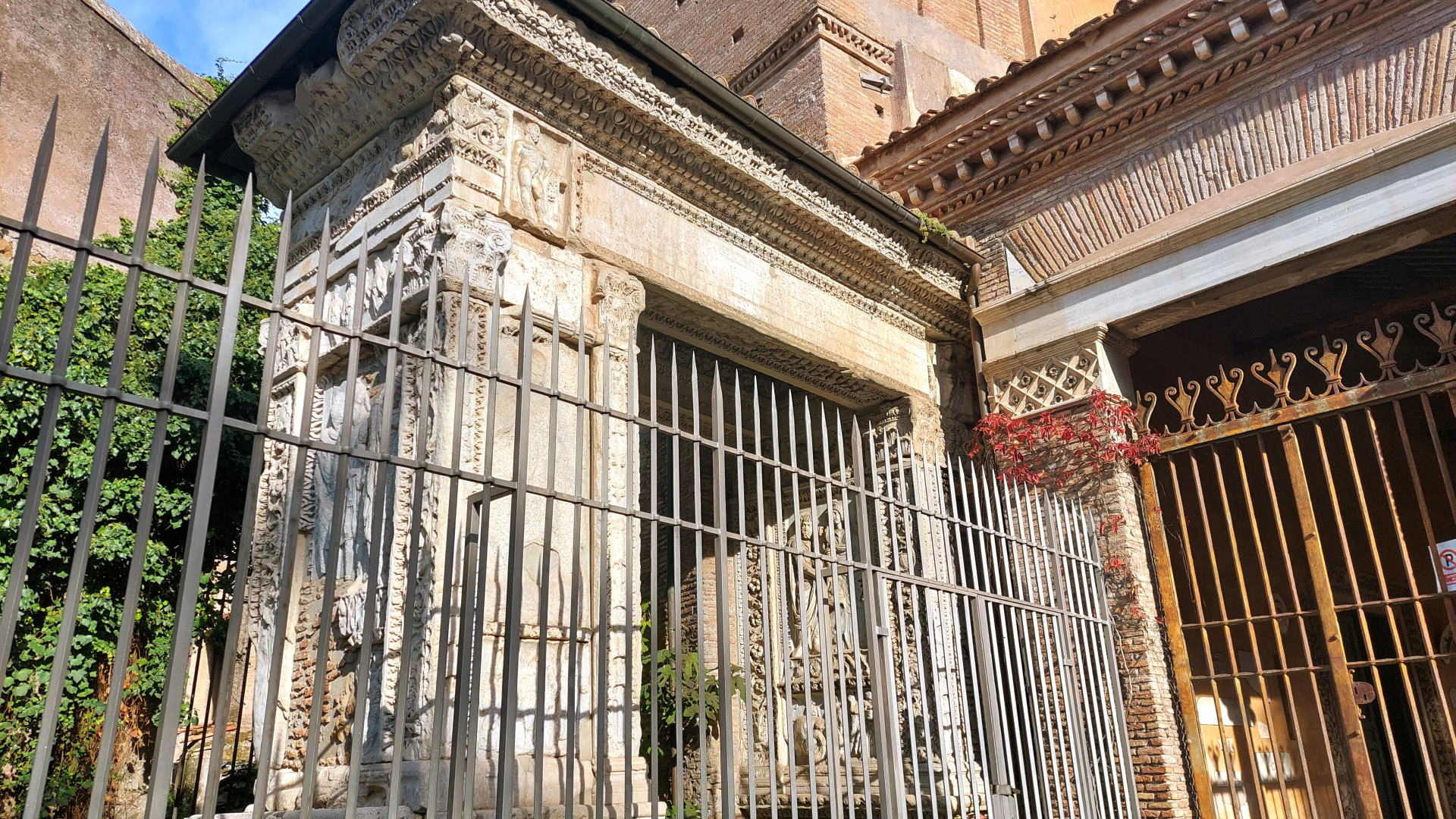 Arco degli Argentari Arco degli Argentari