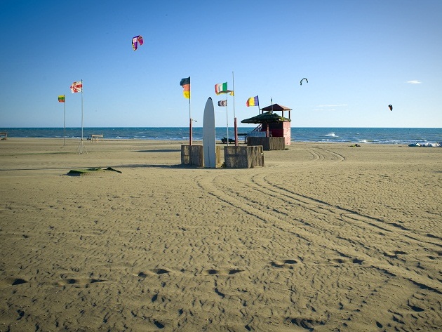La spiaggia di Ostia La spiaggia di Ostia