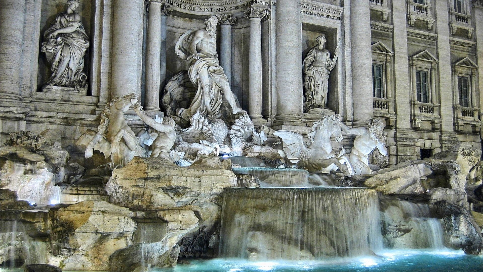 Fontana di Trevi - Palazzo Poli Fontana di Trevi - Palazzo Poli
