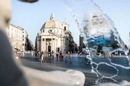 Basilica di Santa Maria in Montesanto (Chiesa degli Artisti) Basilica di Santa Maria in Montesanto (Chiesa degli Artisti)