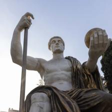 Statua colossale di Costantino Statua colossale di Costantino