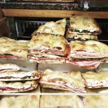 Pizza bianca farcita, foto @fornocolapicchioni Pizza bianca farcita, foto @fornocolapicchioni