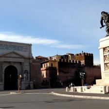 Porta Pia e il Museo Storico dei Bersaglieri Porta Pia e il Museo Storico dei Bersaglieri