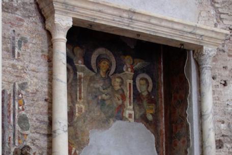 Tempio di Romolo-Foto: sito uffficiale del Parco Archeologico del Colosseo Tempio di Romolo-Foto: sito uffficiale del Parco Archeologico del Colosseo