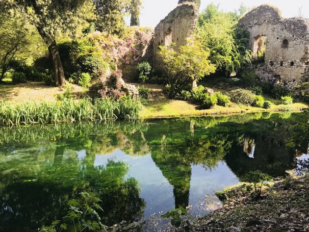 Il Giardino di Ninfa Il Giardino di Ninfa